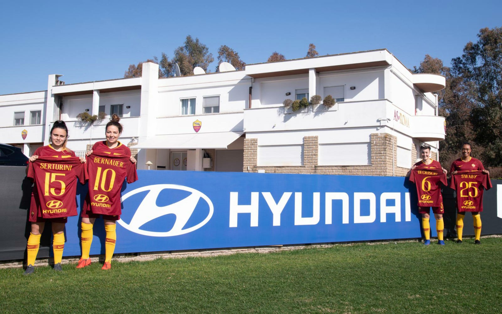 Hyundai in campo con la squadra femminile dell’AS Roma